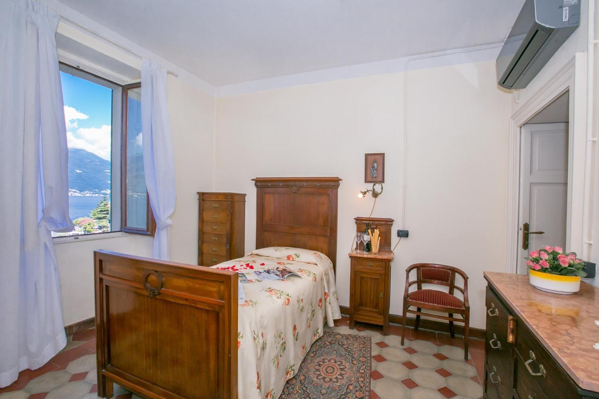 Villa Lucia Grande Varenna Buitenkant foto